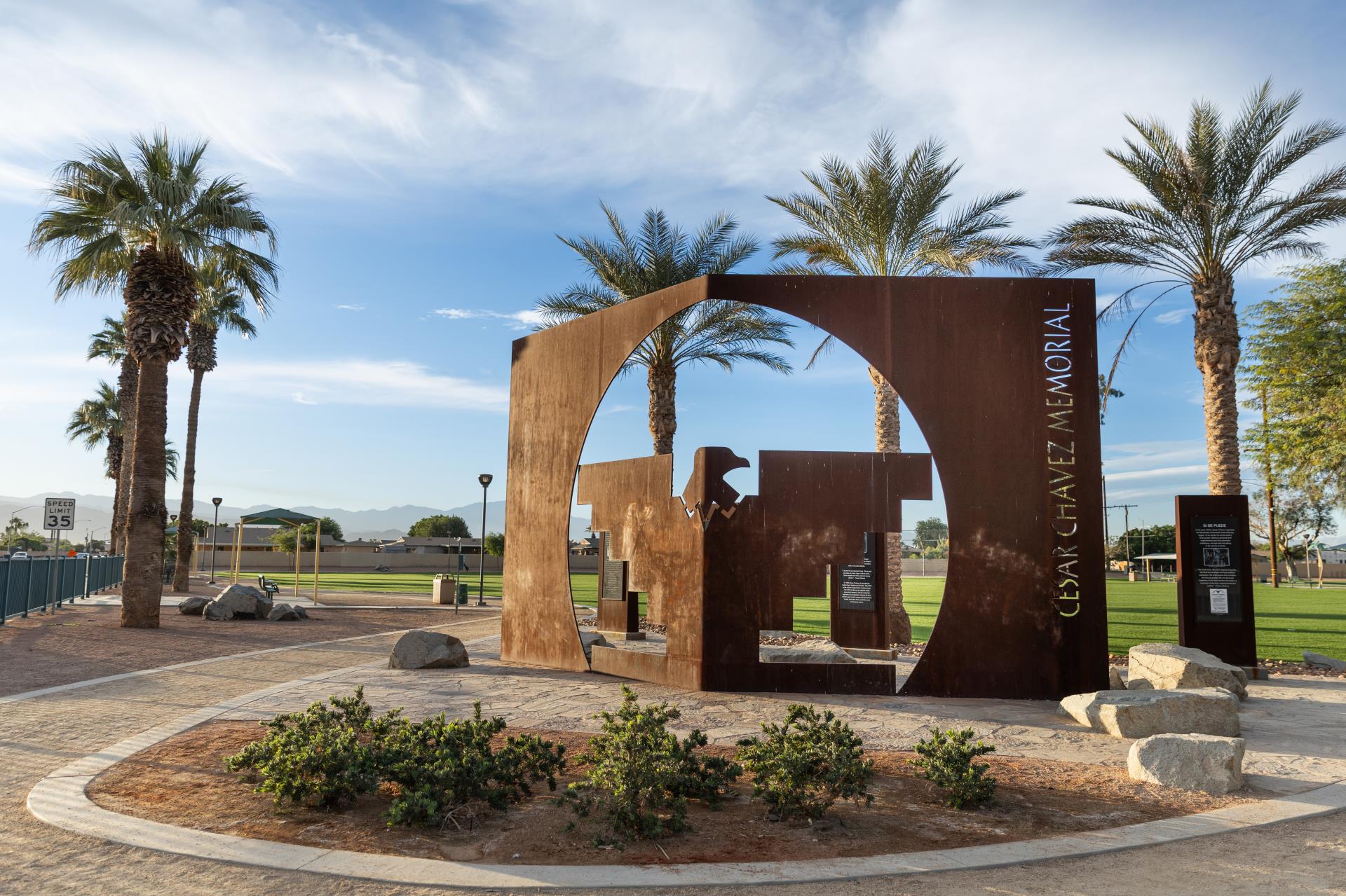 Coachella_DeOroPark_TaraHoward-4